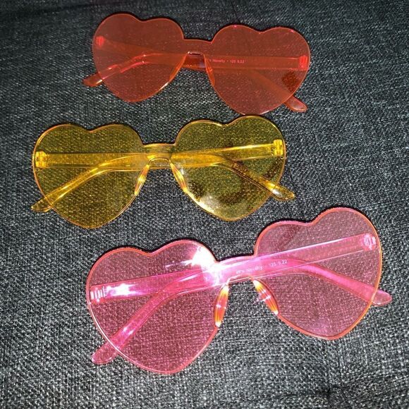 Novelty Heart Colored Glasses - Picture 3 of 3